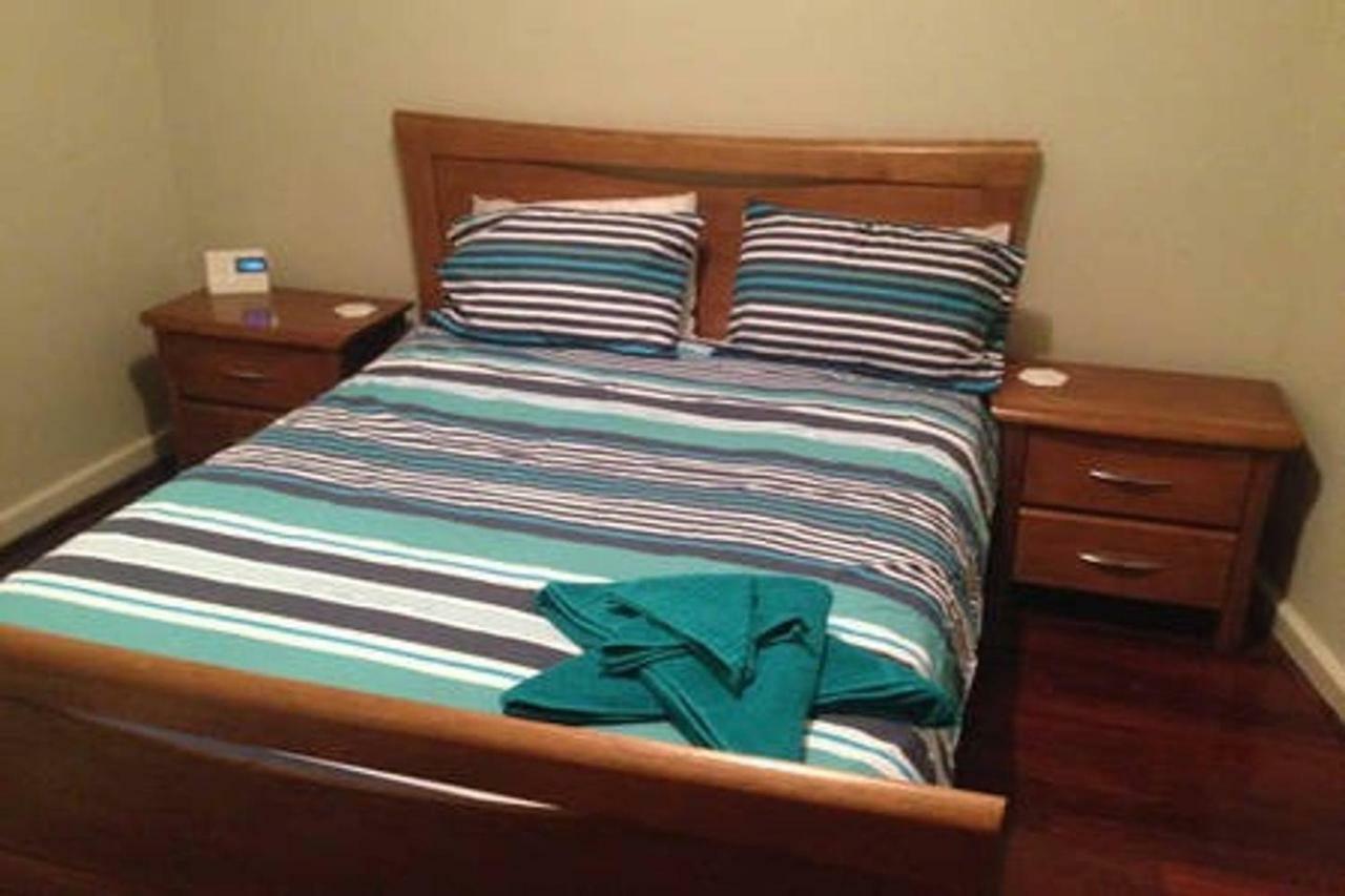 Affordable & Comfortable Apartment On Langley Park Perth Luaran gambar